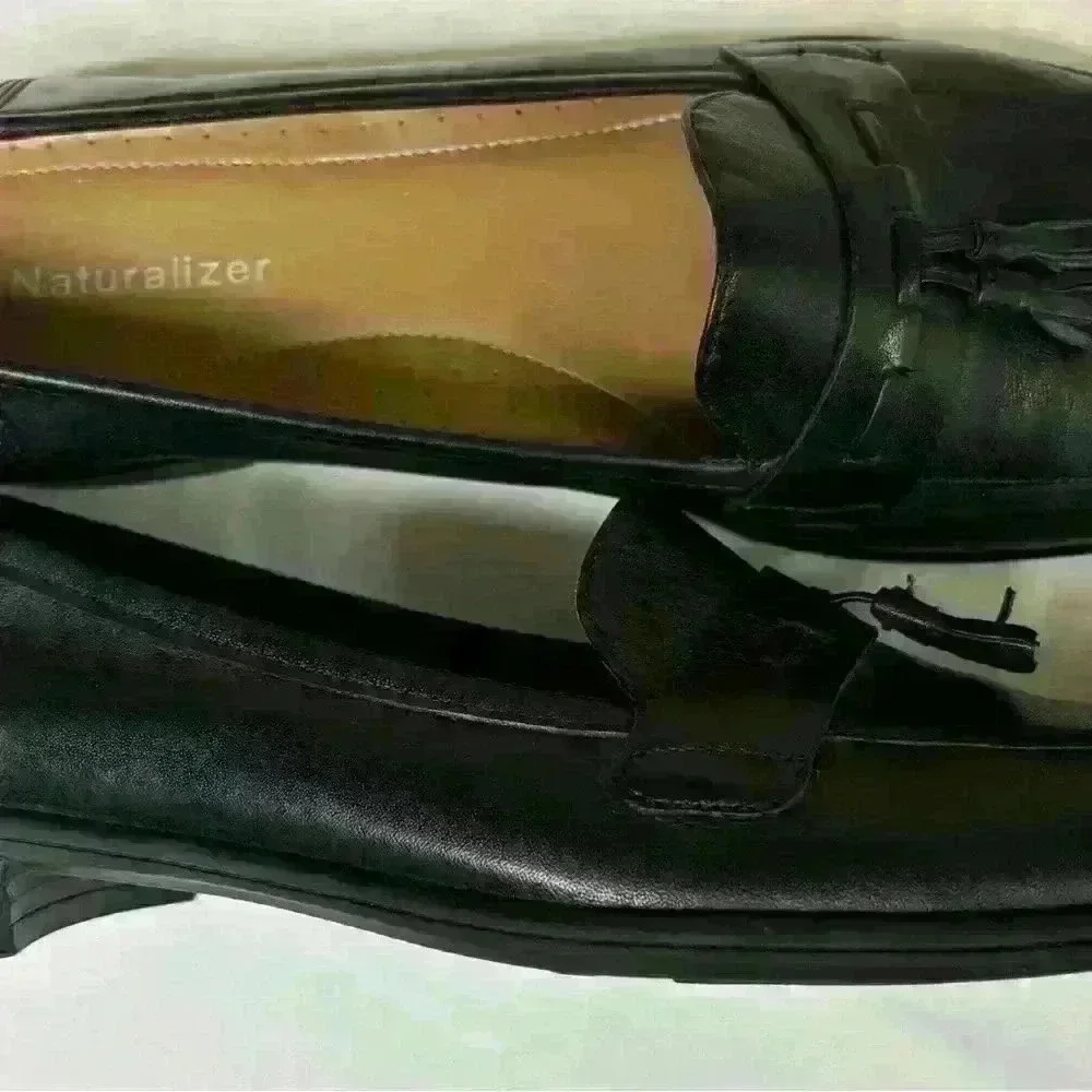 Naturalizer Leather Tassel Loafers in Black Size 10 N